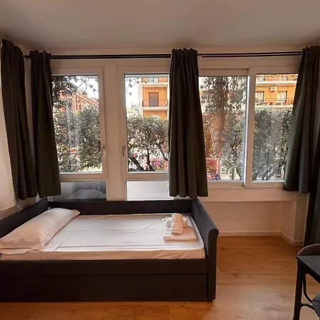 Cavour Loft - Modern House * Μπάρι