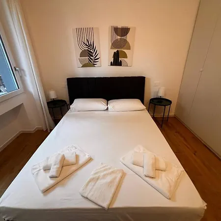 Διαμέρισμα Cavour Loft - Modern House Μπάρι
