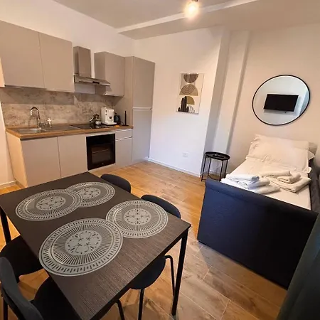 Cavour Loft - Modern House Μπάρι